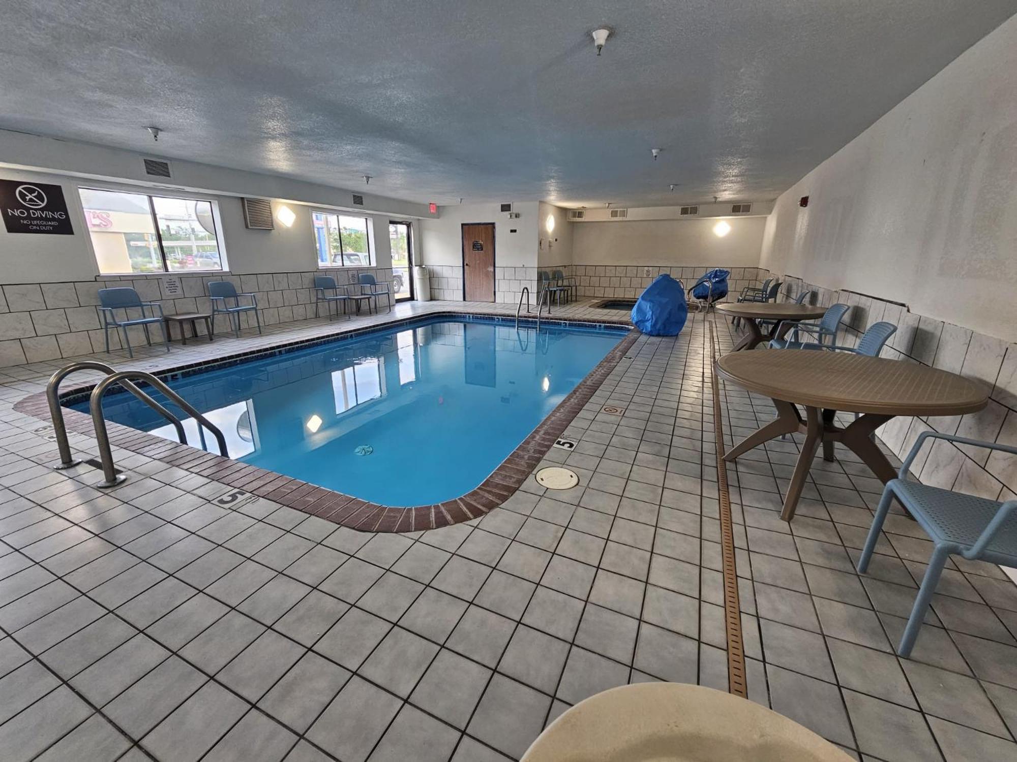 Sleep Inn & Suites Salina I-135 Εξωτερικό φωτογραφία