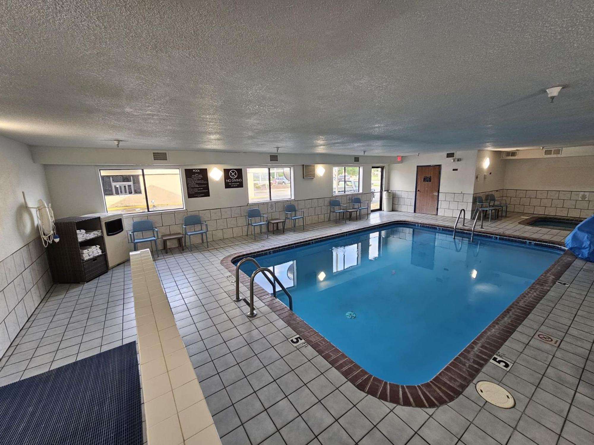 Sleep Inn & Suites Salina I-135 Εξωτερικό φωτογραφία