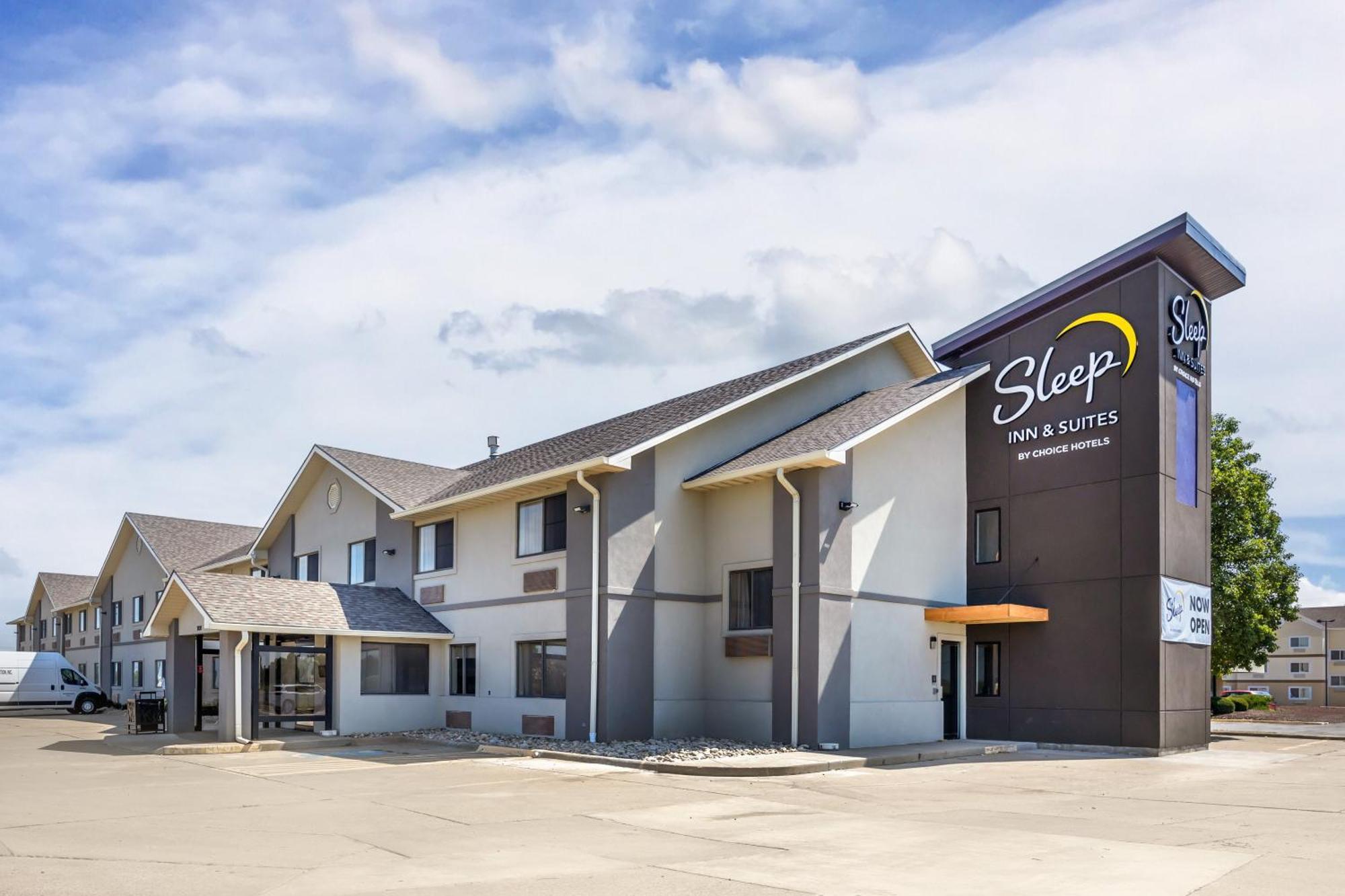 Sleep Inn & Suites Salina I-135 Εξωτερικό φωτογραφία